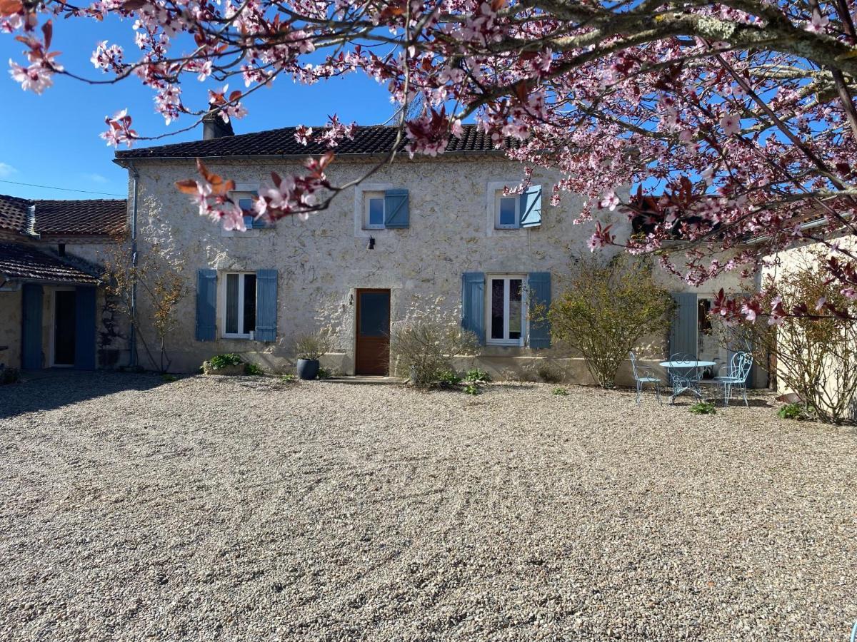 Domaine De Villot Hotel Sainte-Colombe-de-Villeneuve Exterior foto